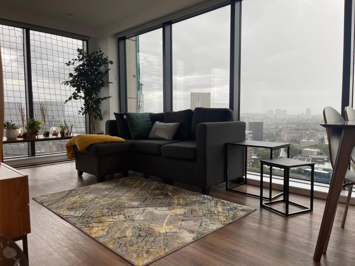Luxury 2 Bedroom En-Suite Apartment Balcony Views Манчестер Экстерьер фото